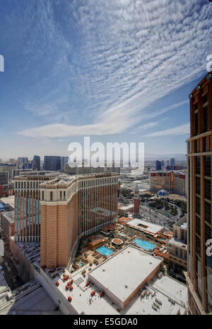 Der Blick von der 42. Etage des Palazzo Hotel zeigt der Streifen und das venetian Hotel. Stockfoto