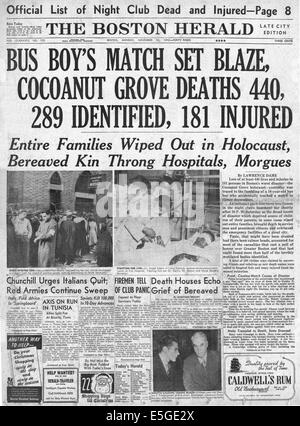 1942 Boston Globe (USA) Titelseite Berichterstattung den Nachtclub Cocoanut Grove Brandkatastrophe in Boston, Massachusetts Stockfoto