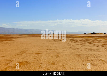 Ch'gagga Wüste 5 Stunde Fahrt nach amerzgane, 4-Rad Antrieb über trockenen See iriki Bett, einmal einen riesigen See, Sahara, Süden Marokko Stockfoto