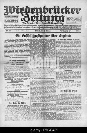 Wiedenbrucke Zeitung (Deutschland) Titelseite Berichterstattung der deutschen Marine Zeppelin Geschwader über England Stockfoto