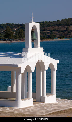 Griechische Kirche von Küste bei Porto Heli, Argolis, Peloponnes, Griechenland Stockfoto