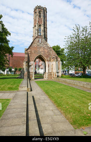 Greyfriars Turm der einzige erhaltene Teil des Franziskanerklosters auf dieser Site Tower Gardens King's Lynn Norfolk UK Stockfoto