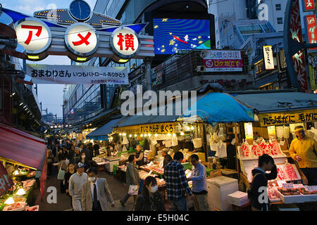 Ueno Okachimachi Markt, Tokio, Japan. Stockfoto