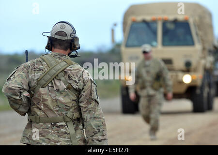 US-Soldaten zugewiesen, Florida Army National Guard Special Forces führen auch Schulungen für die 1600. Explosive Ordnance Company Stockfoto