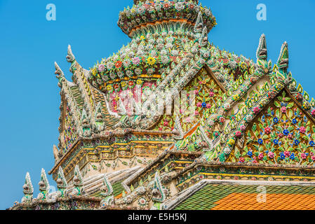 Chedi auf dem Dach Detail grand Palace Bangkok Thailand Stockfoto