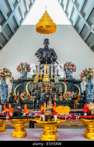 König Naresuan-Schrein am Wat Yai Chai Mongkons Ayutthaya Bangkok Thailand Stockfoto