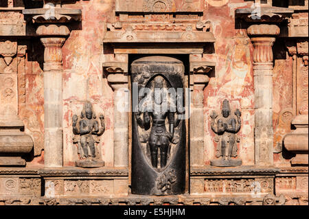 Indische Götter, Flachrelief, Airavatesvara-Tempel, Darasuram, Tamil Nadu, Indien Stockfoto