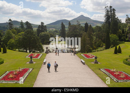 Irland, County Wicklow, Enniskerry, Powerscourt Gardens & Zuckerhut Stockfoto