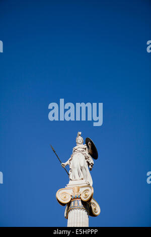 Athena-Statue an der Akademie von Athen Stockfoto