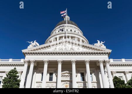 California State Capitol Fassade in der Innenstadt von Sacramento. Stockfoto