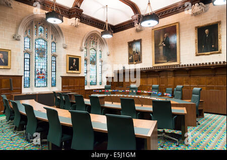 Gerichtssaal 3 am Obersten Gerichtshof des Vereinigten Königreichs, London, UK Stockfoto