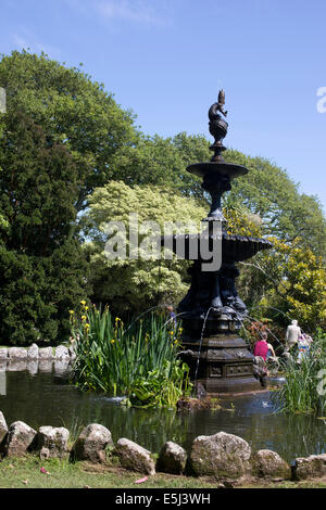 Der Brunnen, Morrab subtropischen Gärten, Penzance, Cornwall, UK. Stockfoto