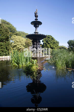 Der Brunnen, Morrab subtropischen Gärten, Penzance, Cornwall, UK. Stockfoto