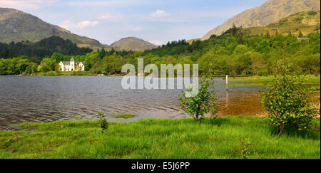 Slatach Haus am Loch Shiel aus betrachtet, in der Nähe, wo Bonnie Prince Charlie die Clans im Jahre 1745 gemustert. Stockfoto