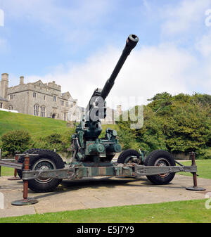 Vickers entworfen QF 3.7 Zoll mobile anti-Aircraft Gewehr bei Dover Castle, Kent, England, UK. Stockfoto