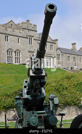 . Vickers 3,7 Zoll mobile anti-Aircraft Gewehr bei Dover Castle, Kent, England, UK. Stockfoto