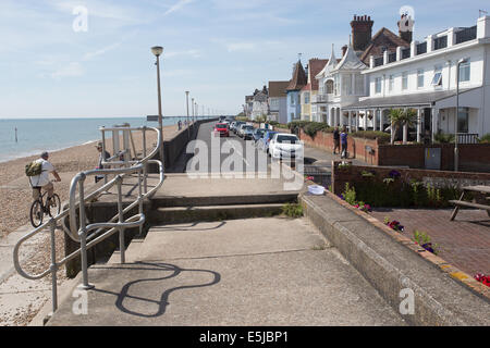 Viel Meer Hochwasserschutzanlagen Kent UK England Europa Stockfoto