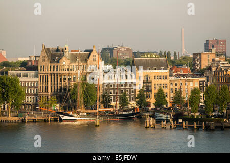 Niederlande, Rotterdam, Veerhaven, Hafen für Oldtimer Segelschiffe. Linken berühmten Schiff namens Oosterschelde Stockfoto