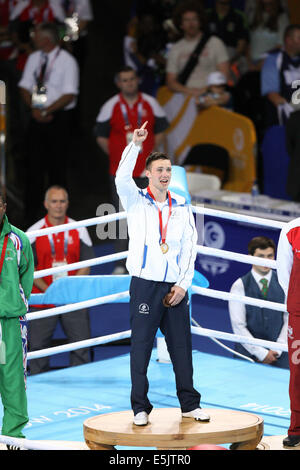 Glasgow, Schottland. 2. August 2014. Glasgow Commonwealth Games. 10. Tag. SSE Hydro. Mens-Boxen. Licht Welter (64kg) Finale. Josh Taylor gewinnt Gold. Bildnachweis: Aktion Plus Sport/Alamy Live-Nachrichten Stockfoto