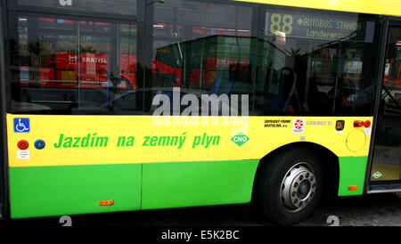 Erdgas-Bus in Bratislava Slowakei Stockfoto