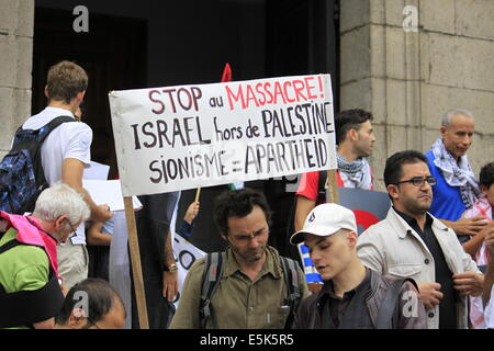 Grenoble, Frankreich. 2. August 2014. Propalästinensische Demonstration gegen die israelische Militäroperation im Gaza-Streifen. Grenoble am 2. August. Grenoble, Frankreich - 02.08.2014 Credit: Thibaut/Alamy Live-Nachrichten Stockfoto