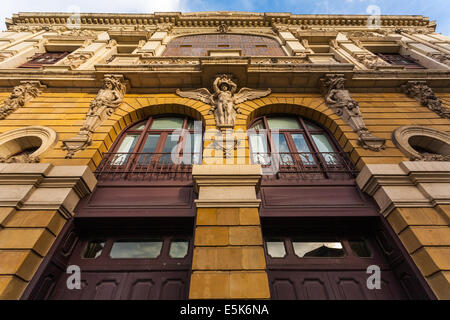 Detailansicht obere Arriaga Theathre Buinding in der Stadt von Bilbao baskischen Land Spanien Stockfoto