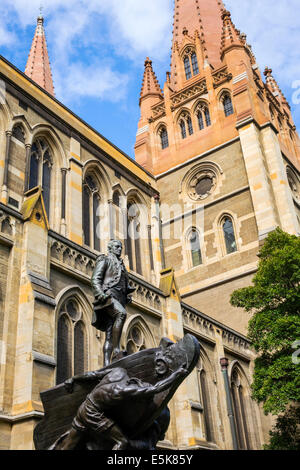 Melbourne Australien, Swanston Street, St. Paul's Cathedral, Anglikaner, Statue, Kapitän Matthew Flinders, AU140322033 Stockfoto