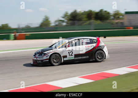 MISANO ADRIATICO, Rimini, Italien - Mai 10: A SEAT LEON langfristig angetrieben ZANGARI Federico (ITA) und ZANGARI Matteo (ITA) Stockfoto