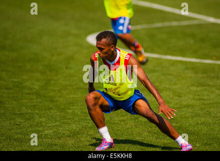 Portland, Oregon, USA. 3. August 2014. Als neunzehn Jahre alte Julian Green der jüngste US-Männer Spieler ein Tor im WM-Spiel in diesem Sommer wurde, konzentrierte sich die Augen der Fußball-WM auf ihn. Grün (in Yellowshirt) derzeit für das Kraftpaket FC - Bayern München spielt aber ist den Worten zitiert: "ich will die Zukunft des US-Männer Nationalmannschaft sein ''. Das heißt, Augen auf beiden Seiten des Atlantiks auf ihn sein werden, wie Bayern München gegen die MLS All-Stars in Portland, Oregon Providence Field am Mittwoch Gesichter, off. Credit: Ken Hawkins/ZUMA Draht/Alamy Live-Nachrichten Stockfoto