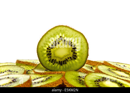 Köstliche Kiwi-Frucht in Scheiben geschnitten Stockfoto