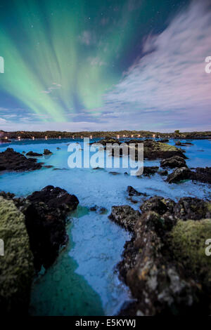 Lagune mit der Nordlichter, Reykjavík, Capital Region, Island Stockfoto