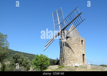 Grimaud Stein Windmühle und Segel-Var-Provence-Frankreich Stockfoto