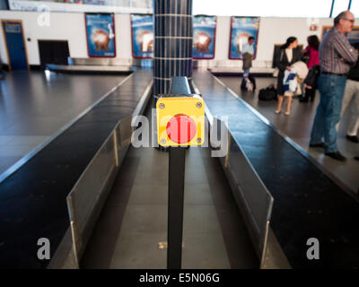 Passagier-Gepäckband in Ponta Delgada airport,S.Miguel Insel der Azoren Stockfoto