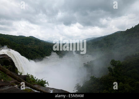 Athirappilly Wasserfälle, Keralla Indien Stockfoto