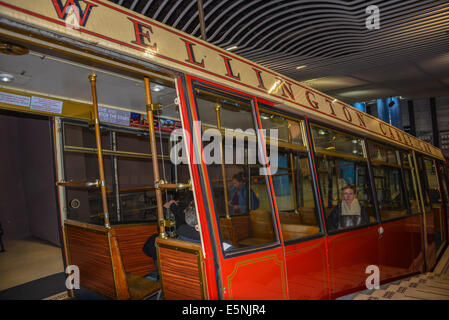 Wellington Cable Car ist eine Standseilbahn in Wellington, Neuseeland zwischen Lambton Quay und Kelburn Blick auf wellington Stockfoto