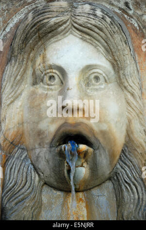 Fontana del Mascherone Via Giulia Rom Italien Stockfoto