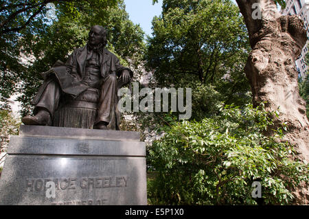 Statue von Horace Greeley. Horace Greeley Statue im Rathaus Park in New York City. Horace Greeley (3. Februar 1811 – November Stockfoto