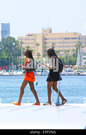 Wandern am Wasser. Long Beach, Kalifornien. Stockfoto