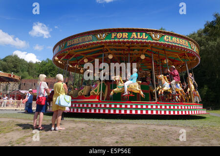 Festplatz Karussellfahrt bei Blists Hill viktorianischen Stadt Uk Stockfoto