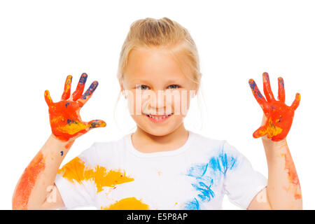 Blonde kleine Mädchen zeigt gemalte Palmen Stockfoto