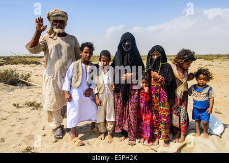 Arbeitslose-Familie in der Wüste um Massawa, Eritrea, Afrika Stockfoto