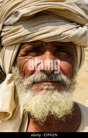 Arbeitslose Menschen in der Wüste um Massawa, Eritrea, Afrika Stockfoto