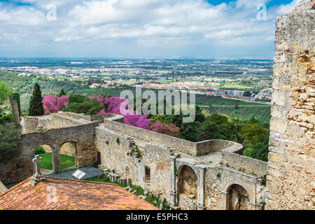 Blick von Palmela Burg über die Serra da Arrabida, Setubal Halbinsel, Lissabons Küste, Portugal, Europa Stockfoto