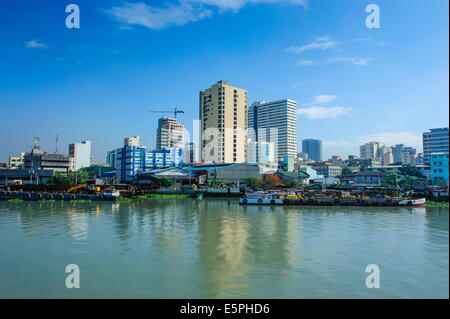 Skyline von Manila gesehen von Fort Santiago, Intramuros, Manila, Luzon, Philippinen, Südostasien, Asien Stockfoto