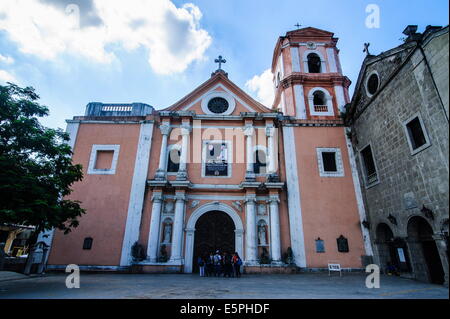 Eingangstor der Kirche von San Augustin, Intramuros, Manila, Luzon, Philippinen, Südostasien, Asien Stockfoto