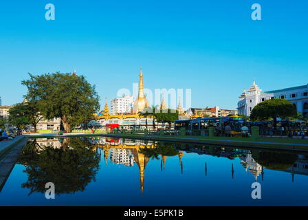 Sule Paya (Sule-Pagode), Yangon (Rangoon), Myanmar (Burma), Asien Stockfoto