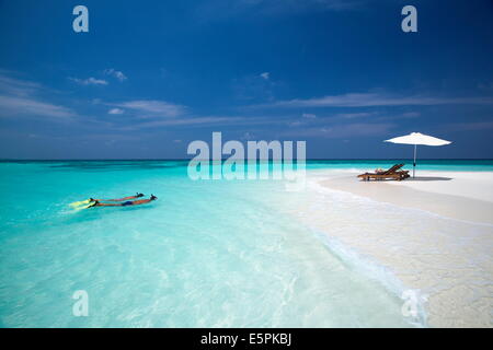 Paar Schnorcheln in Malediven, Indischer Ozean, Asien Stockfoto