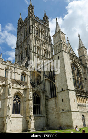 Details der Gloucester Cathedral, darunter der tower Stockfoto