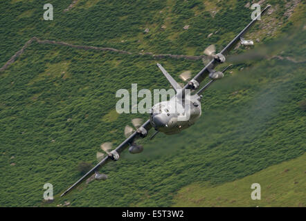 MC-130 Combat Talon niedrigen Flugausbildung in Wales Stockfoto