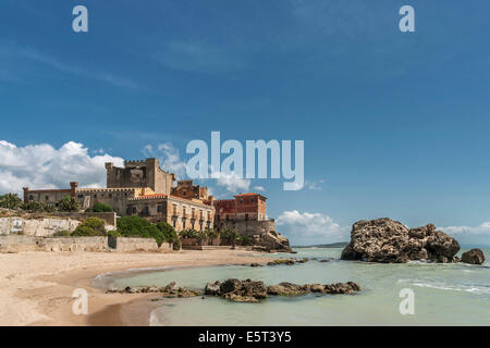 Das Castello di Falconara befindet sich östlich der Stadt Licata, Butera, Caltanissetta, Sizilien, Italien, Europa Stockfoto